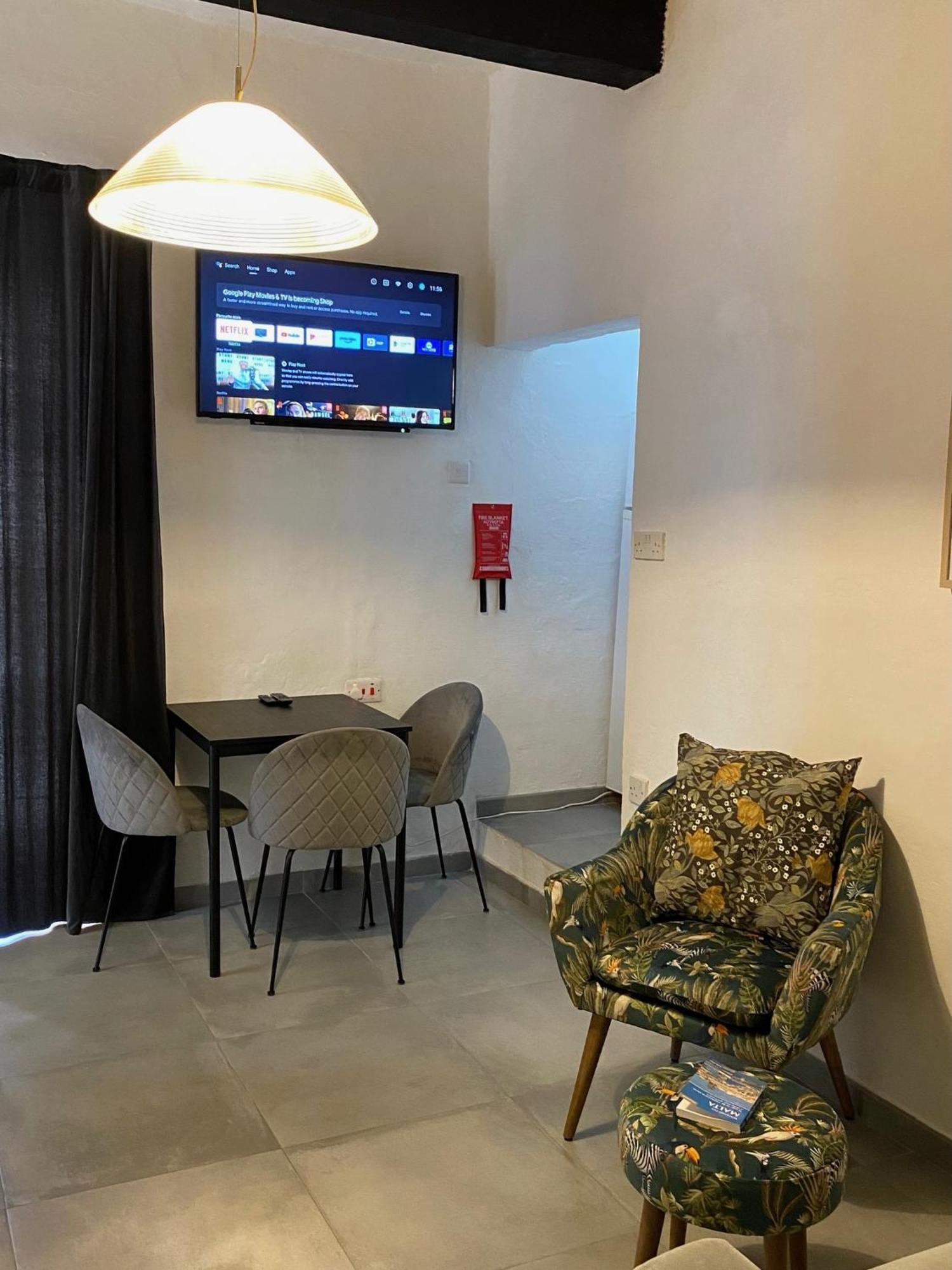 Cozy Flat. Swim Beach 2 Minutes Walk. The Old Valletta Mcri1-1 المظهر الخارجي الصورة